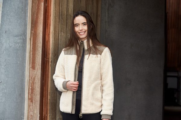 tess-products-catago-paula-faux-fur-jacket-vest-sandshell-30704054-3